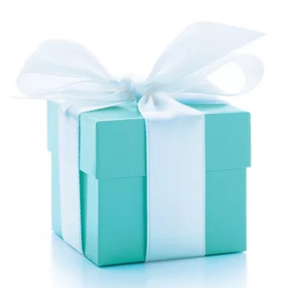 Meet your Posher, Blue Box Boutique